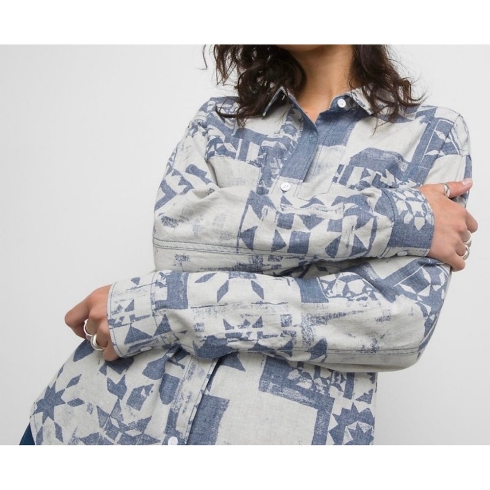 Vans Women Medium Geometric Quilt Pattern Long Sleeve Button Up Shirt New
